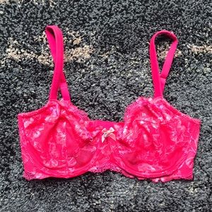34DDD Victoria’s Secret BBV Unlined Lace Demi Bra